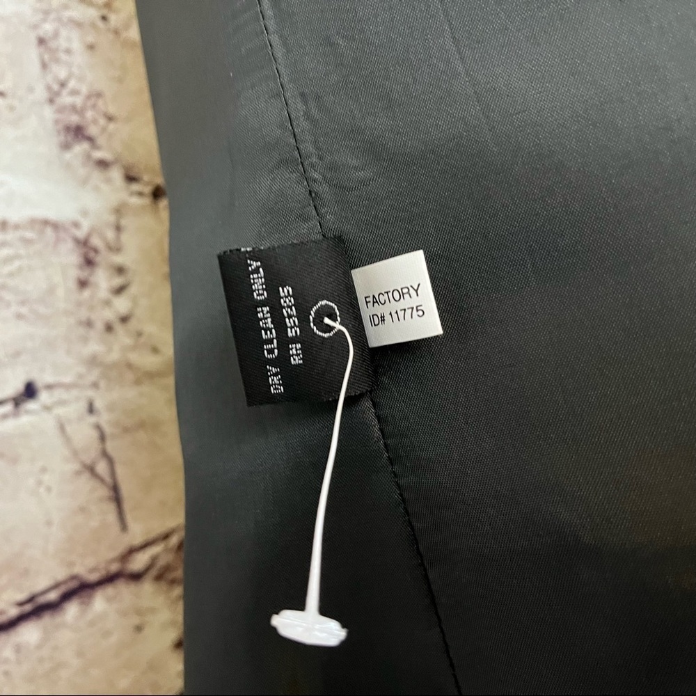 Express Gray Stretch Button Front Lined Blazer NW… - image 10